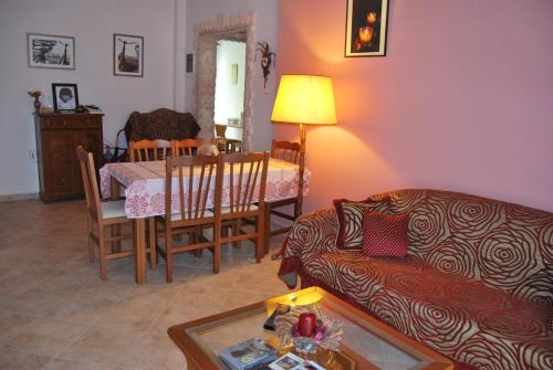  Beautiful and Cozy Apartment in Town in Korfu-Stadt