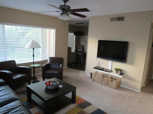 2 bedroom condo great views