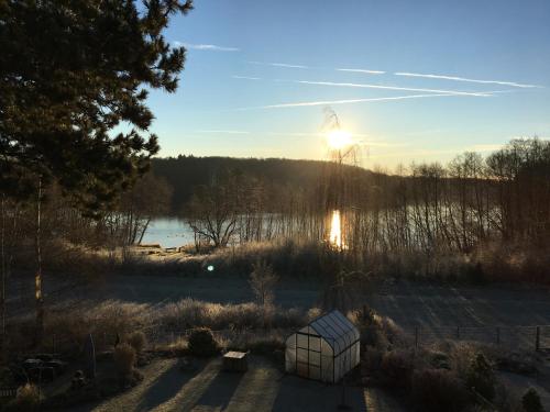 View, Ferienzimmer Suhrer Seeblick in Plon