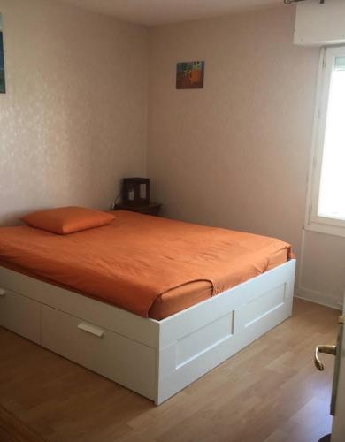 une chambre ENGHIEN LES BAINS centre gare - Pension de famille - Enghien-les-Bains