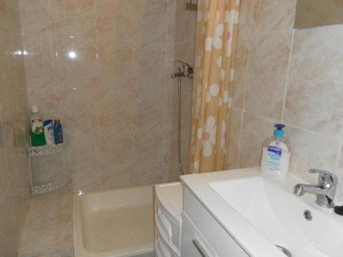 Apartments with WiFi Split - 15196, Split (photo 2)