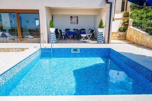 Family friendly house with a swimming pool Rogoznica - 15176, Rogoznica (photo 7)