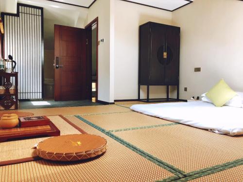 Shi Fang Hotel