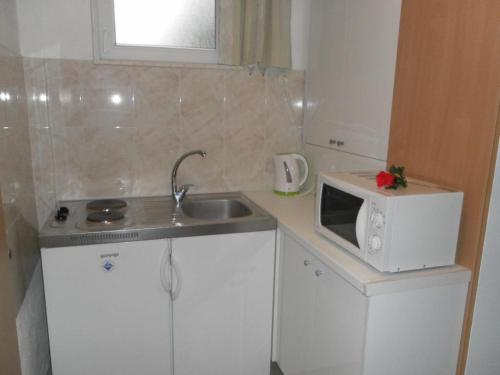 Apartments with WiFi Split - 15196 - image 10