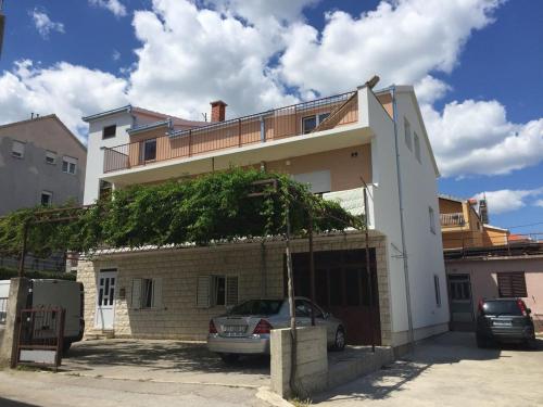  Apartments with a parking space Split - 15207, Unterkunft in Split