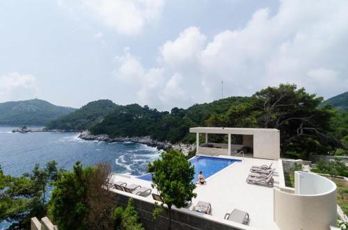 Rooms with a swimming pool Cove Saplunara Mljet - 401