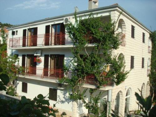 Apartments by the sea Trogir - 15237 Trogir
