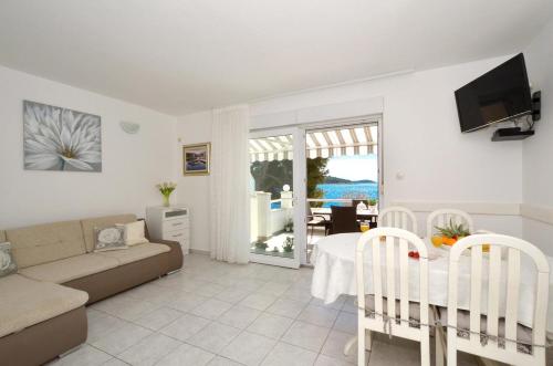Apartments by the sea Rogoznica - 15249, Rogoznica (photo 5)