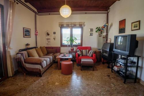 Two-Bedroom Apartment with Terrace and Sea View image 1