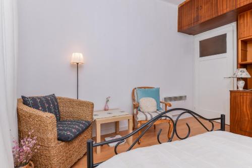 Shik & Chic One Bedroom Central Apartment Graf Ignatiev x Shishman Corner by Flat Mаnager, Sofia (foto 10)