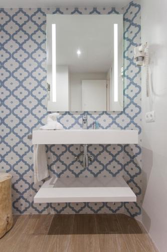 Apartamentos Ses Roquetes - image 13