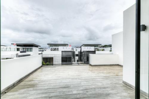 3BD Holiday Home in Laguna 65011 ( 3BD Holiday Home in Laguna 65011 )