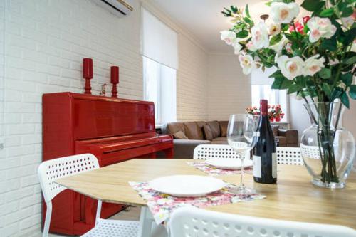 Lotos for You Apartments 2, RED PIANO