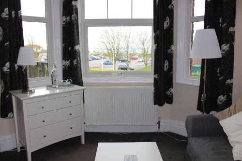Beamsley Lodge B&B - image 9