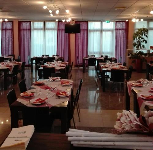 Euro Hotel in Каскіна