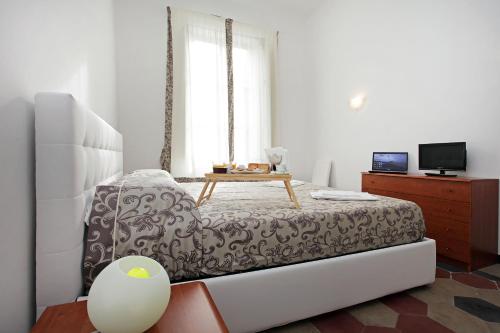 Angels In Rome - image 9