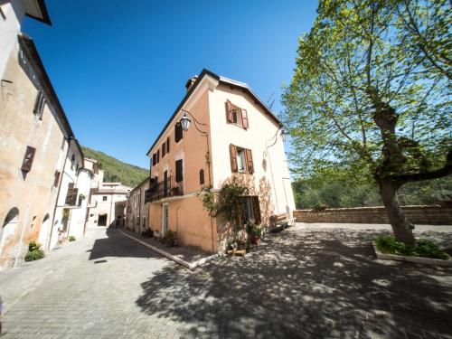  Casa Di Mamma Casa Vacanze, Unterkunft in Genga