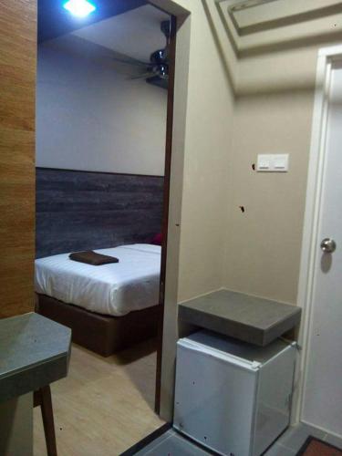 Standard Single Room image 1