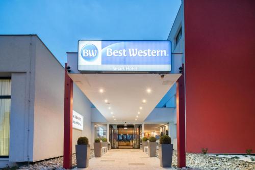 Best Western Smart Hotel - image 4