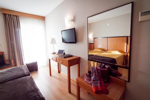Hotel 4 Estações - main image