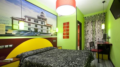JC Rooms Santa Ana - image 12