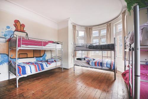 Gemeinschaftszimmer, gemischtes, 10 gäste