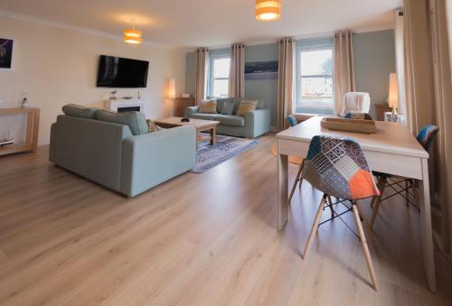 Marina View Apartment in Інверкіп