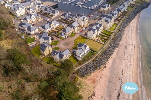 Зовнішній вигляд готелю, Marina View Apartment in Інверкіп