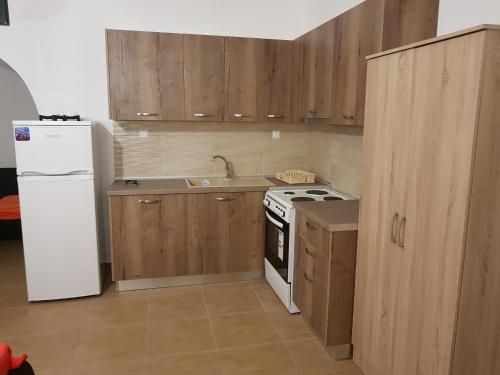 Deluxe Lilian Deluxe Lilian