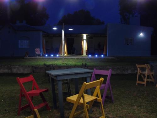 al otro lado del río (al otro lado del rio) in San Francisco Del Monte De Oro