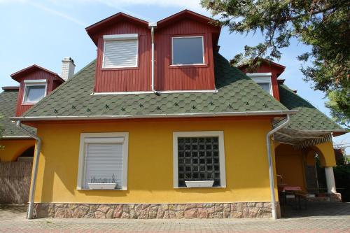 Viesnīcas āriene, Valentina Apartmanhaz in Bogacs