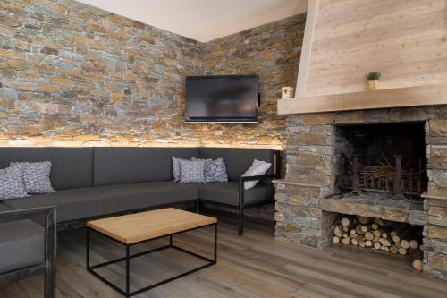 Auberge La Douce Montagne - Hotel Restaurant Bar