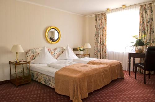 room detail thumbnail 1