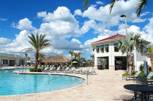 B&B Kissimmee - Four Bedrooms with Screen PoolStoreyLake 4910 - Bed and Breakfast Kissimmee