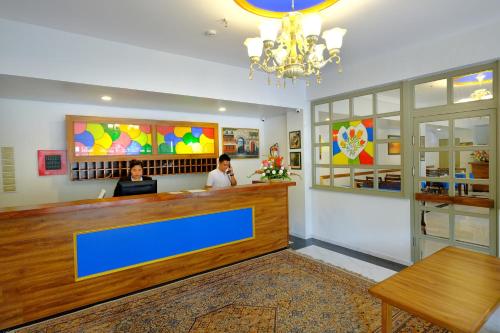 Frankfurter Deluxe Inn – Cebu City, IL