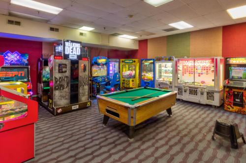 Carousel Condos - image 4