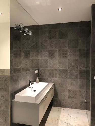A11 Apartments & SPA Dermique - image 4