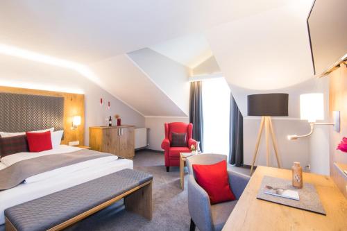 Hotel-Gasthof Zur Post - main image