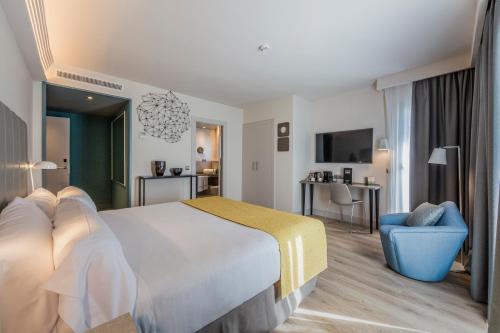 Catalonia Granada - image 12