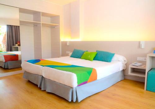 Paradise Park Fun Lifestyle Hotel - image 9