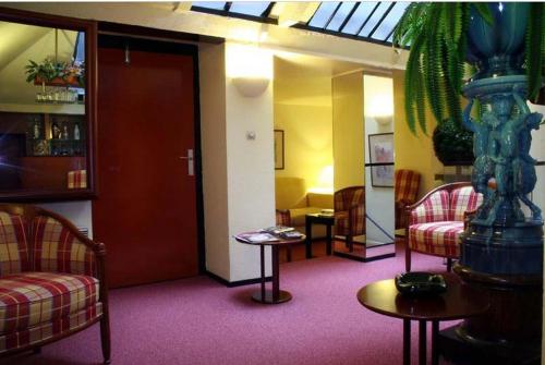 Hotel Elysée - image 10