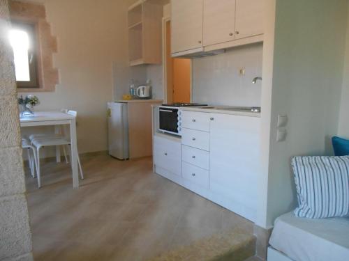 Arapakis apartment 2