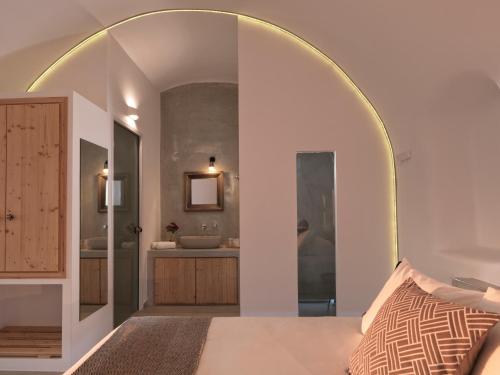 Elysian Santorini - image 5