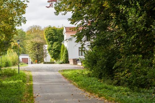 Stavsjö Herrgårdsflygel - Hotel - Stavsjö