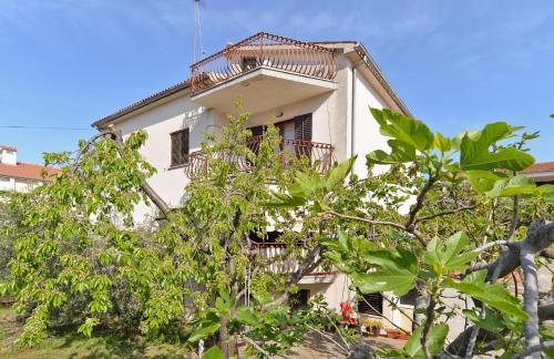  Apartment Oliva 1485, Ferienwohnung in Novigrad