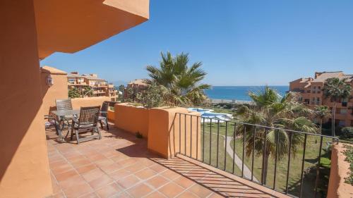 Oprema, Los Granados 521 in Villas Puerto