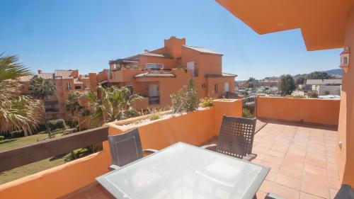 Oprema, Los Granados 521 in Villas Puerto