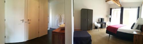 L'Observance Bed & Breakfast - image 10