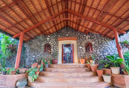 Entrance, Cosy Homestay by StayVista - A Tranquil Retreat on Cloud 9 in Lonavala