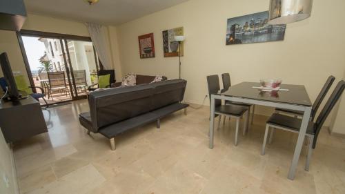 Marina Real 303 - image 12